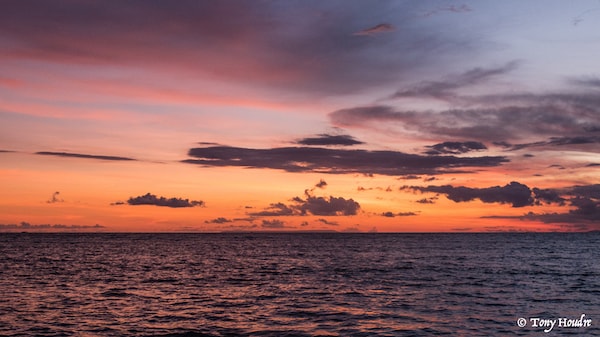 coucher-de-soleil-iles-gili-avec-nusa-lembongan